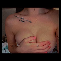 chloe_leafs