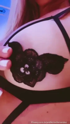 vivifernandez - Hello masters <3 hope your having a good day, I dyed my hair to
