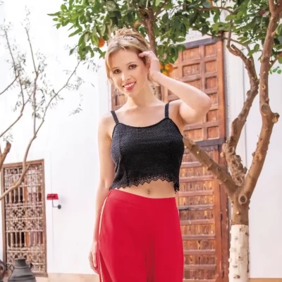 lauraoganessian - 🤤🤤 quién me da lechesita?