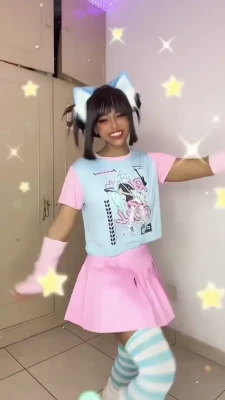 princess_sayaka - Big yellow dildo was for the Ms.Frizzle video!! Cumming soon
