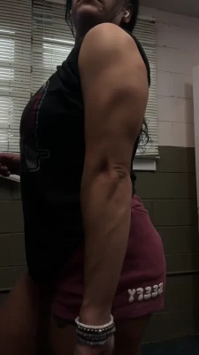 trendrea_ - Send  10 for a live slutty surprise to cum to daddy and first 5 get a