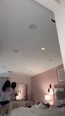 valoftherose - turn rebill on to get a sexy clip in your inbox later