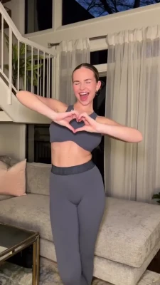 notwxsoph - Here s your daily dose of booty
