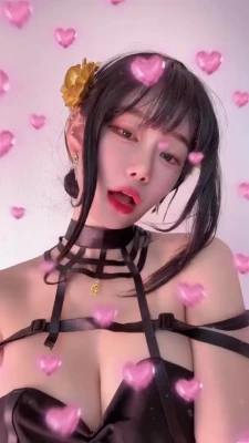 berry_is_blooming - Hey guys  how s it hanging today  Got some new pics and videos coming