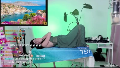 berry_is_blooming - down for some fun with me