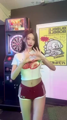 berry_is_blooming - I would like to introduce you to my sweet and sexy friend  iamtutti 