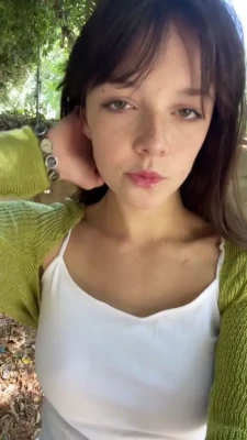 katiielady - What would you prefer to cum on? Feet or ass,?