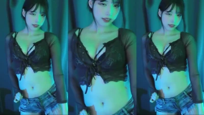 world1104 - Little Miss I m gonna steal your man or girl