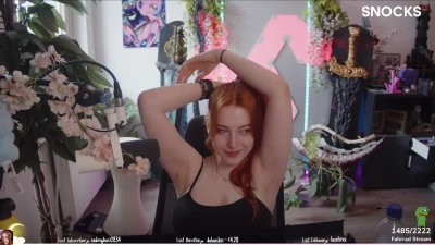 kdrkitten - In my bed