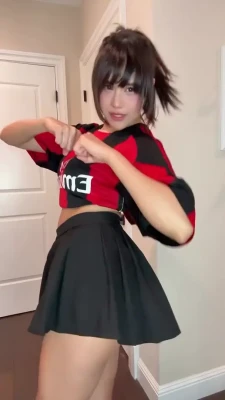 neekolul - I promise that if u go down and like all my posts you ll leave horny