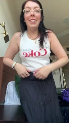 luvu2golka - I have a wet warm   very slippery side