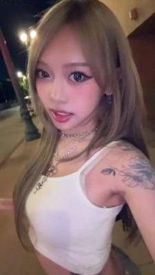 ursungirl - How s my mom bod