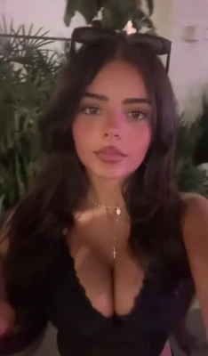 chulitaaa1 - Off to the pool