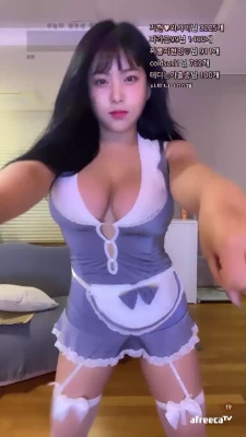 ji_hyun - NEW VIDEO  STUFFED  amp  STIFF  Sup  ppl   I got a new short but hot