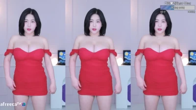 ji_hyun - Small gif of my erect cock bouncing 😜
