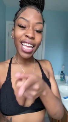 toniannsp - So wet and juicy you want to lick the screen 😜👅💦
