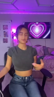 mrsdarlingxoxo - about to post some content for sale