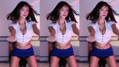 ming_cute_ - Last night we went to a lifestyle meet & greet at a strip club