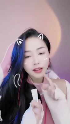 echoyueofficial - I want my nipples sucked on so bad. 🤤🤤