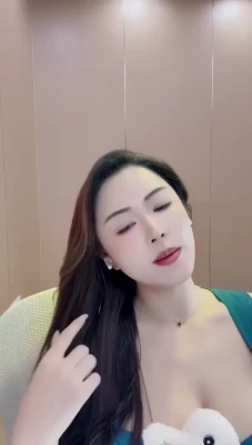 echoyueofficial - SPOOKY THURSDAY  And I am going LIVE on my PAID OF Account and you