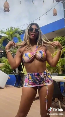 latatacardenass - Lots of butt.