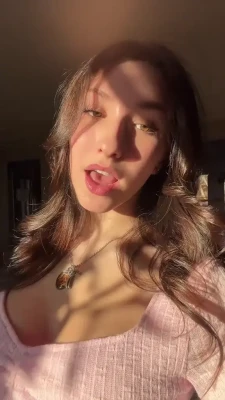 bella_m_jones3 - KITANA cosplay  my photos and a clip playing with my pussy    1 year