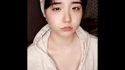e_chi_h - big shirt hides pretty bells ♡ 2:08