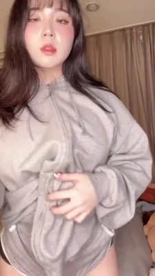 e_chi_h - Want you deep inside of me in this position lt 3