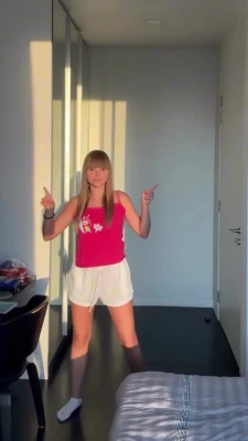 lidiaaizquierdoo_ - In your DMs waiting for you to unlock