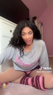 itssunpi - Do I make your heart pump bl*od to your dick?  Full album of my