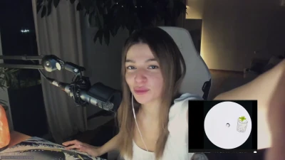 helenalive - Fuckkk I ve been so horny   I recorded myself playing before my drive
