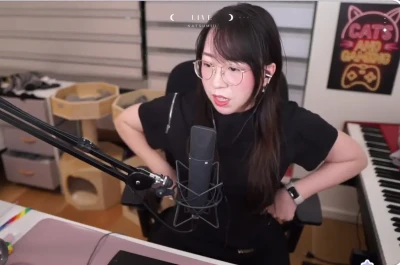 lolnatsumiii - Comment bellow if you LOVED the live stream try on haul?! ❤️ 👙