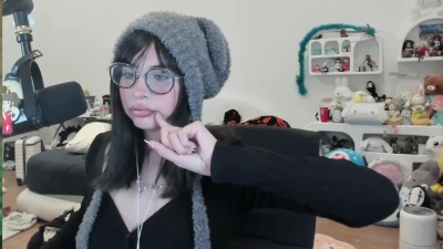 purlypearl - What is your favorite part of this kitty