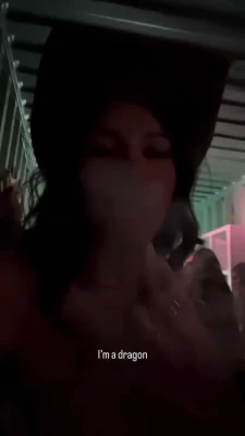 sssniperwolf - Was wäre die heißeste Vorstellung die man dir erfüllen könnte 