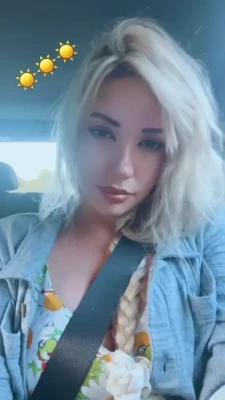 charalanahzard - 🎥 Slipping inside my new crotchless lingerie