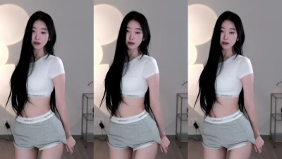 leebumzi - today i took a photo with a polaroid  tell me if you like the photo