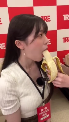 akaonikou - Dm me to tell you a secret