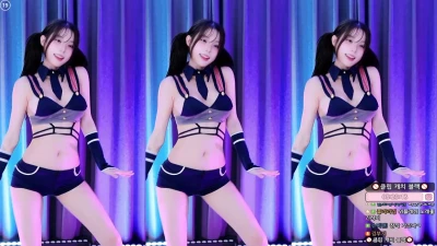 yes_topia - Thirsty Thursday    Wonder what I d taste like to you