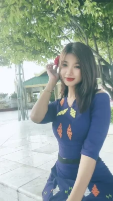eainthmupaing01 - 😋😋😋 hi babes quick updates: - I will be consistently
