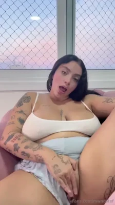 mwndstef - Want to give them a squeeze? 😋