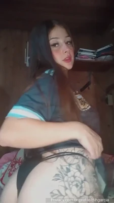 bihgarcia - showing off my pedicure for you all