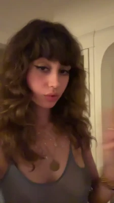 sylviawakeupp - Batiendo mi semen en él para marcarlo con mi ADN.