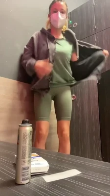 celinahucci - Getting in some morning mobility
