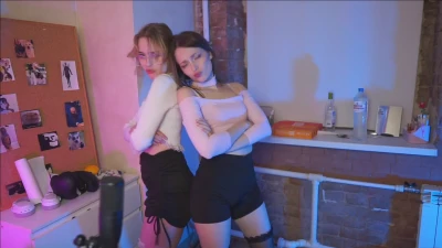 @twitch - How long would you last with my sexy Spanish body? 😘