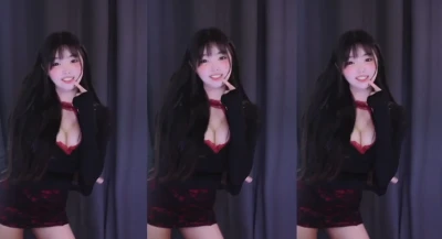 jaehee_s2s - Grab my bulge and rub it 😜 🍆 girl dick imprint