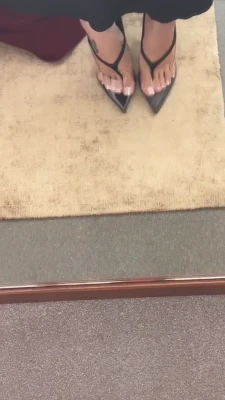 my_feet88 - Filmed a new video finger fucking my self, only sharing with a few in