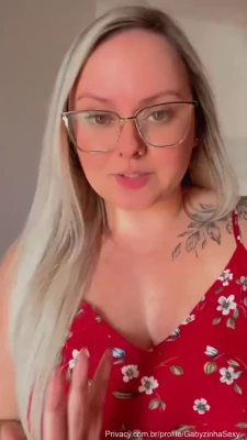 gabyzinhasexyvip - Tell me to take it off already ;)