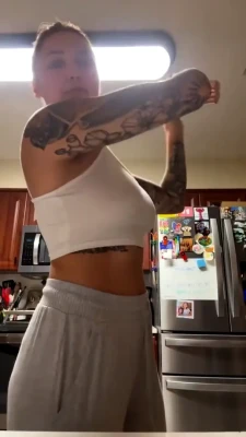 sabrinahanson - Do you like my new leggings daddy? 😈👅 I want you to rip them