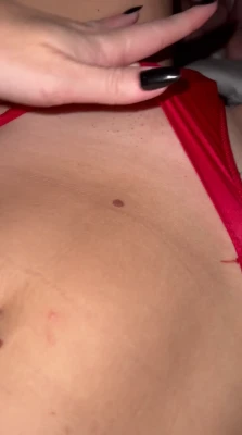 vippalomapiazzi - How would you describe my 🍑 in this video?)
