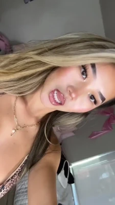cathleenzehn - i missed my bathroom shoots☺️ (check out my first poll!)